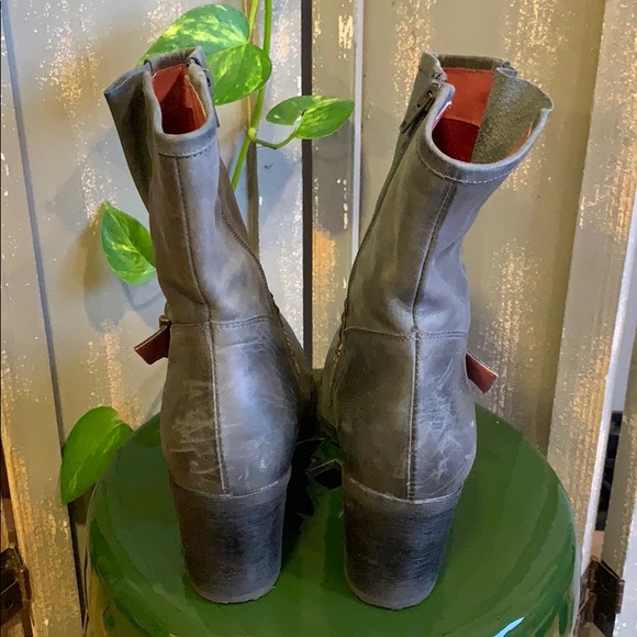 David Tyler Grey Leather boots 🥾 - Picture 4 of 9